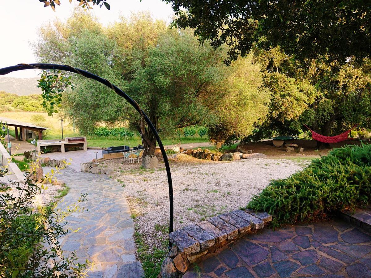 Agriturismo Desole Monti Luaran gambar