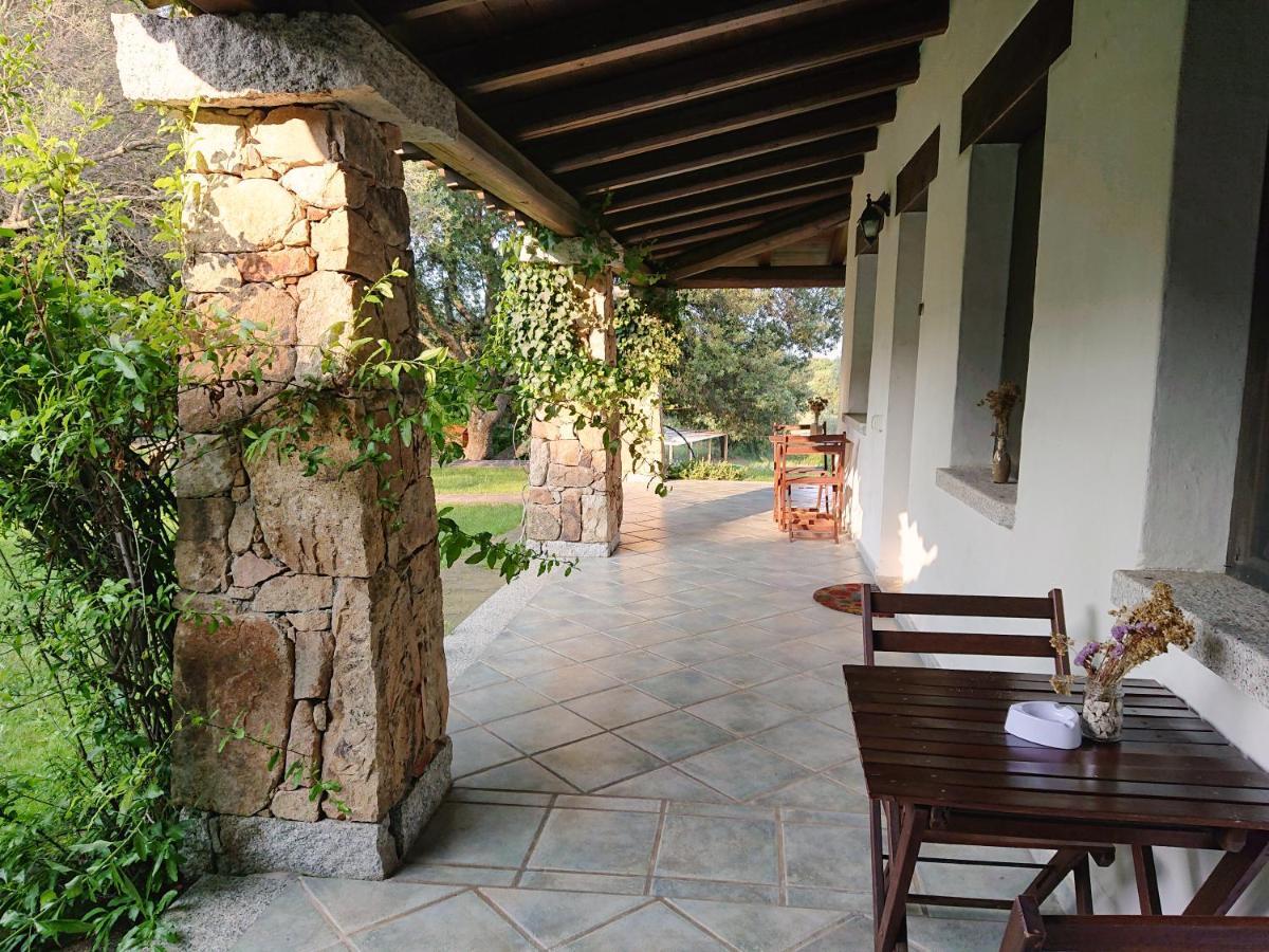 Agriturismo Desole Monti Luaran gambar