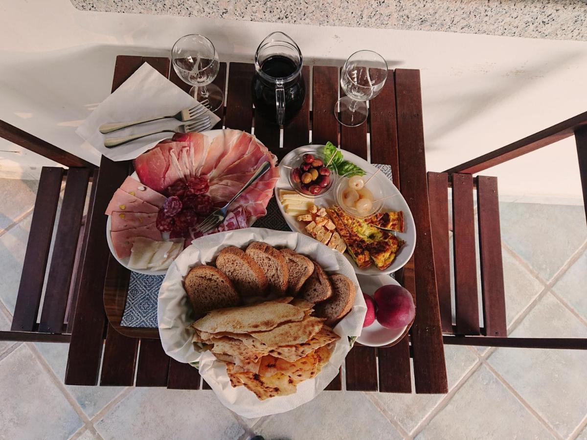 Agriturismo Desole Monti Luaran gambar