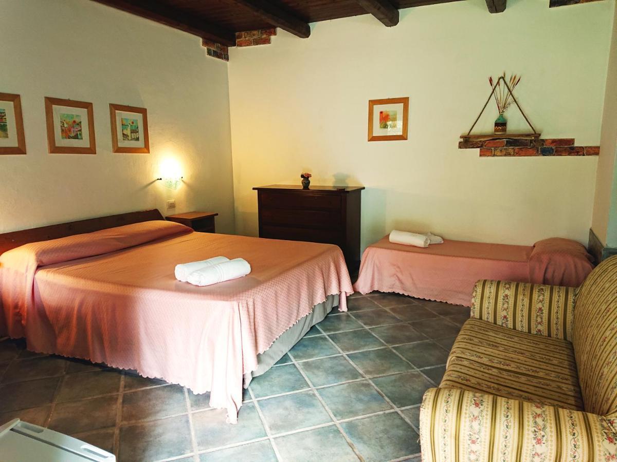 Agriturismo Desole Monti Luaran gambar